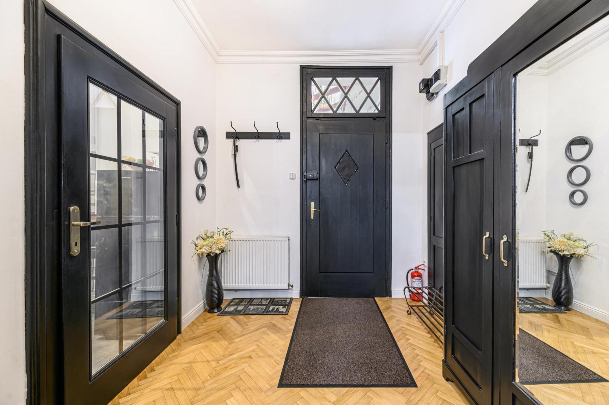 Colins Place Braşov Exterior foto